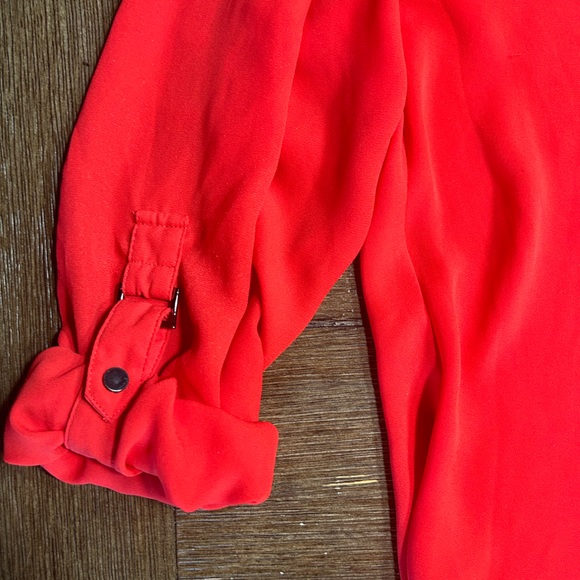 NWOT Adrianna Papell Red Henley top size large - Picture 8 of 12